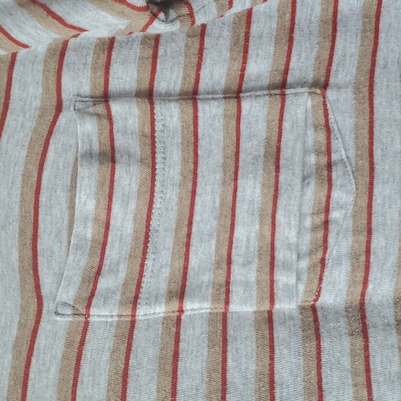 cabi #3055--skipper tee - Picture 3 of 4